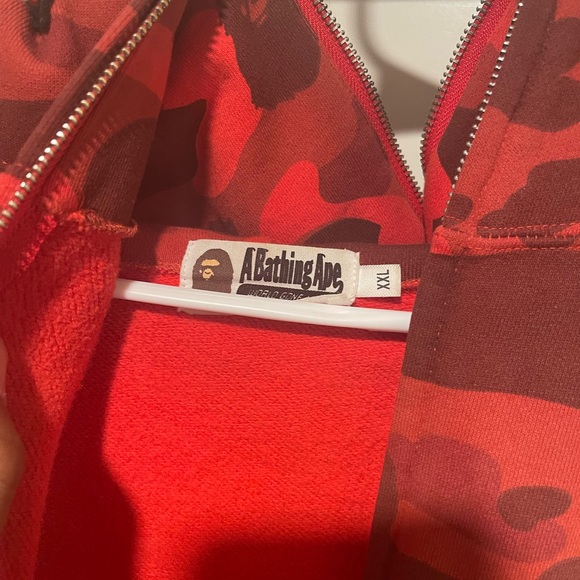 Bape red shark hoodie - Picture 4 of 6